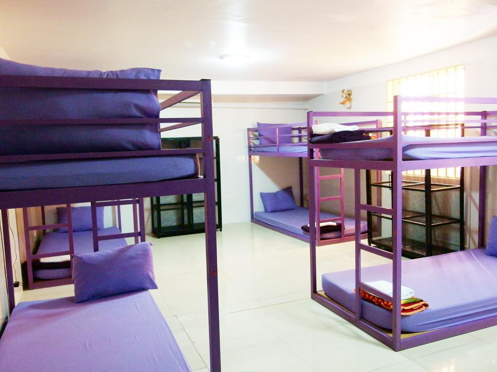 B52 Hostel Phnom Penh Habitación foto