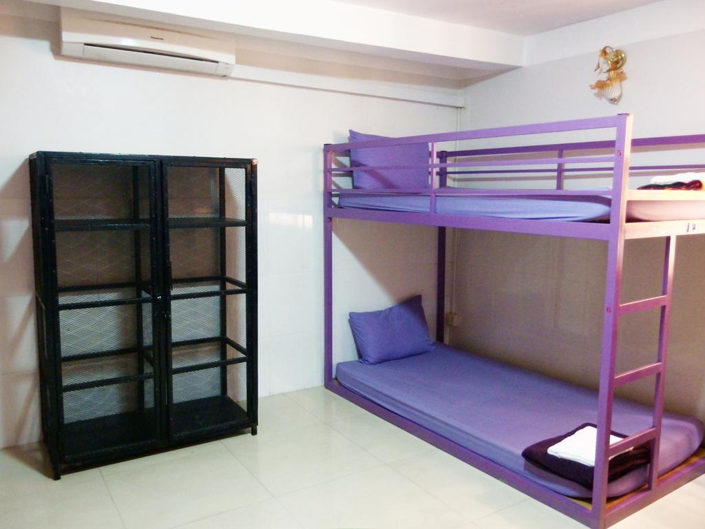 B52 Hostel Phnom Penh Habitación foto