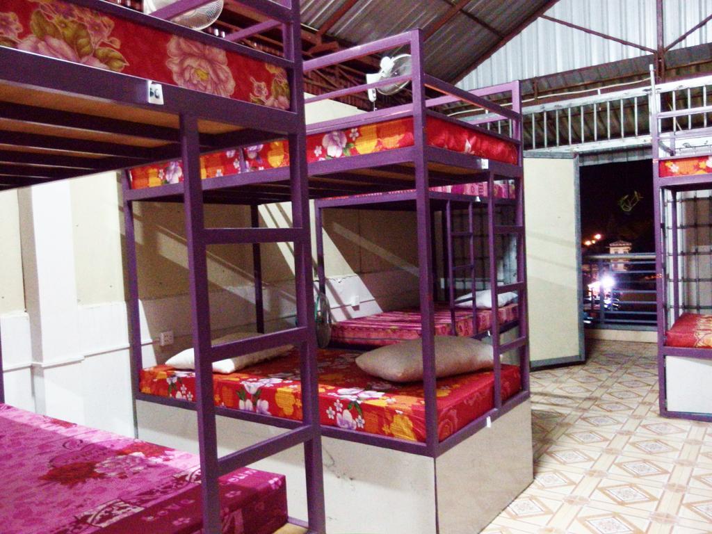 B52 Hostel Phnom Penh Habitación foto