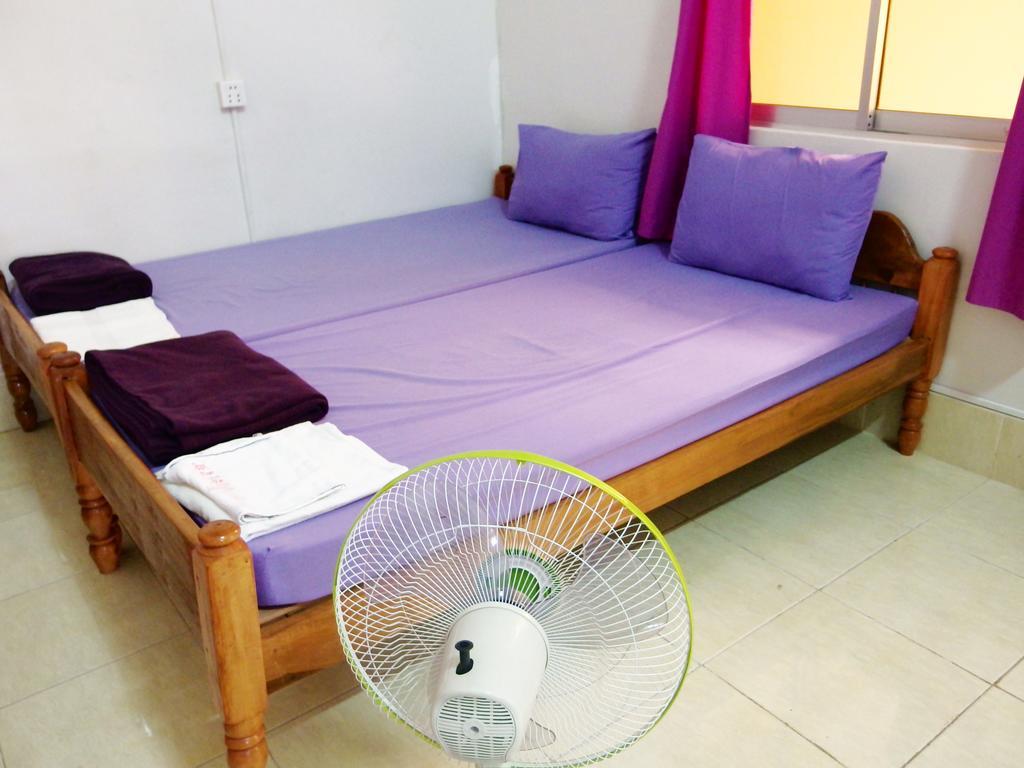 B52 Hostel Phnom Penh Habitación foto