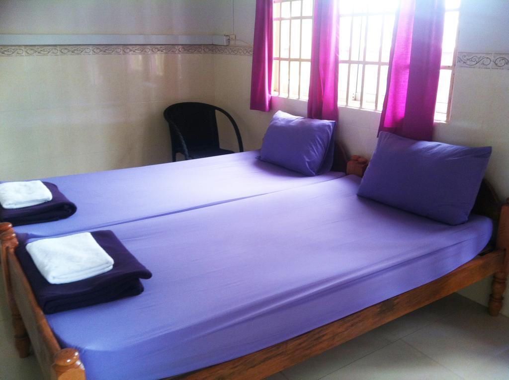 B52 Hostel Phnom Penh Habitación foto